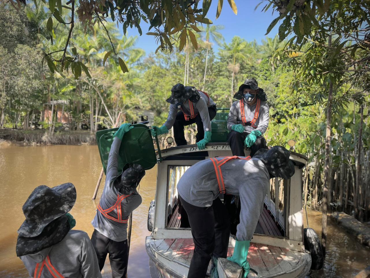 Prefeitura de Mazagão realiza ação ambiental na comunidade do Rio Banha