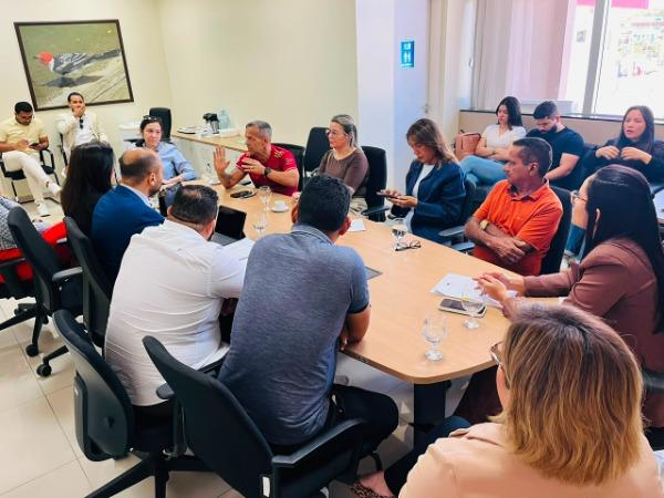 Shopping Popular: MP-AP reúne com empreendedores, Poder Municipal e moradores da Coaracy Nunes e cobra resultados