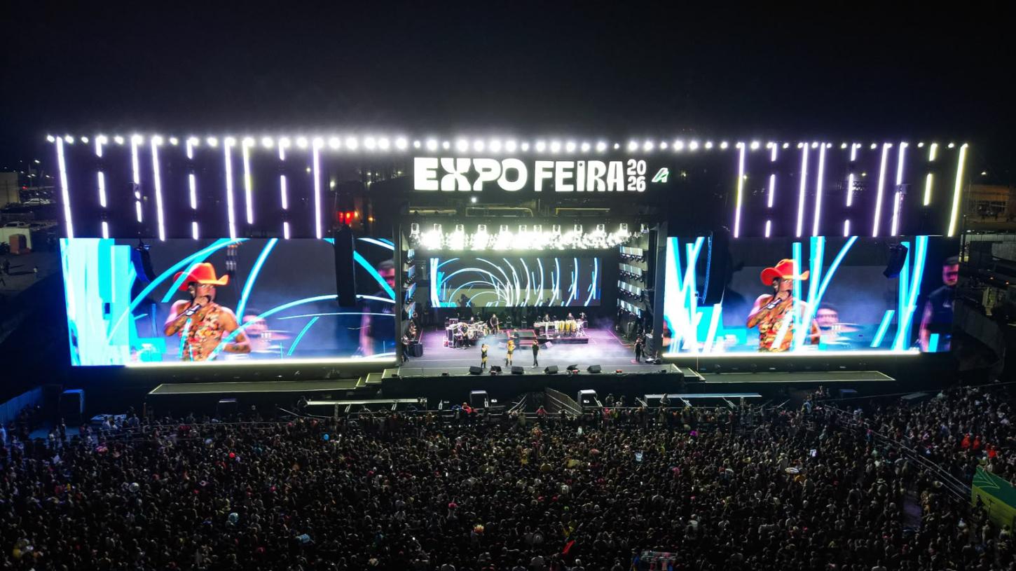 Ana Castela anima multidão com sucessos do sertanejo na Expofeira 2026