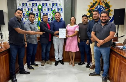 Câmara de Oiapoque aprova redução do ISSQN para serviços de qualquer natureza