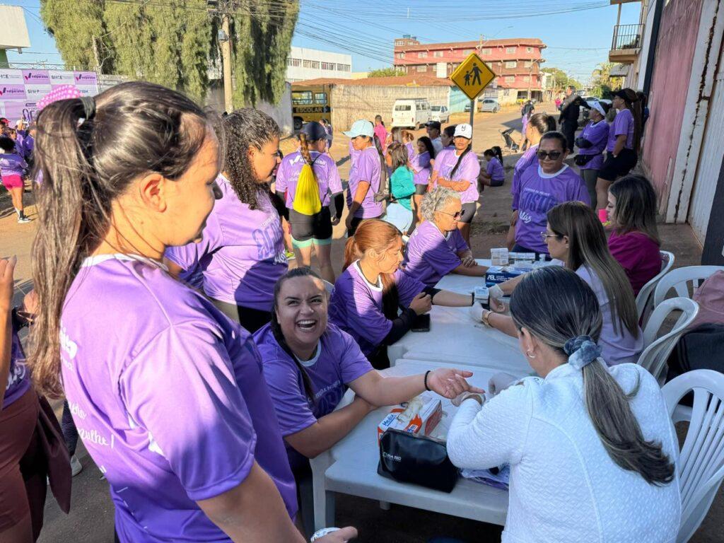 Ferreira Gomes realiza entrega solidária de kits para Corrida Agosto Lilás