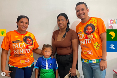 Pracuúba entrega kits escolares e uniformes a estudantes de São Miguel do Flexal