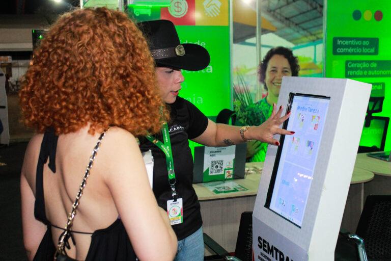 Prefeitura de Macapá inicia atendimentos da Semtradi durante a Expofeira 2026