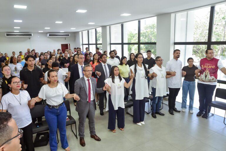 Prefeitura de Macapá recebe imagem peregrina de Nossa Senhora de Nazaré