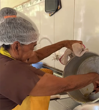 Prefeitura de Porto Grande apoia produtores na preparação de iguarias para o Festival do Abacaxi