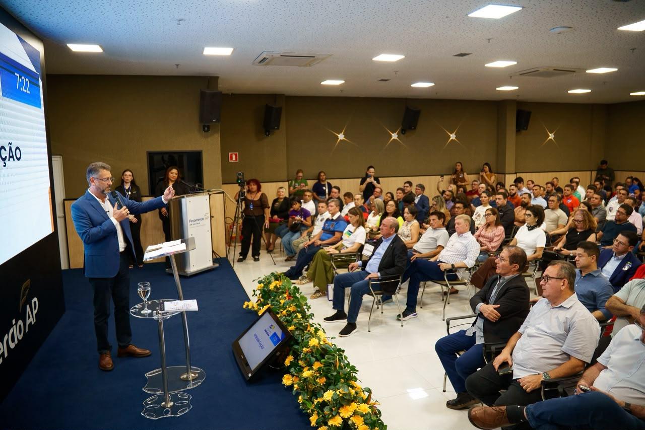 Clécio diz que Amapá vive transformação com mais empresas, emprego e oportunidades no encontro na Fecomércio