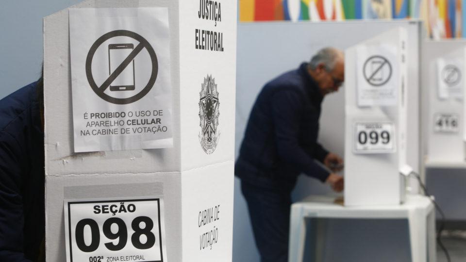 Equipamentos que comprometem o sigilo do voto não podem entrar na cabine