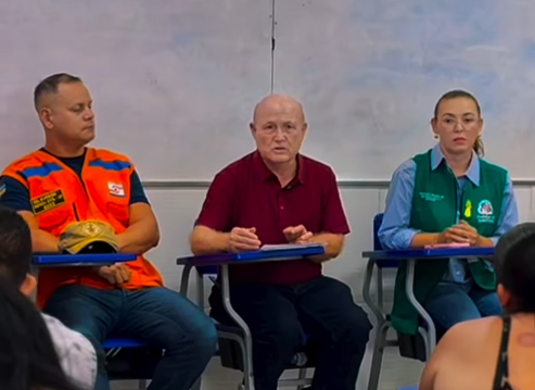 Prefeitura de Santana anuncia auxílio de R$ 1,65 mil por seis meses para famílias atingidas por incêndio no Ambrósio