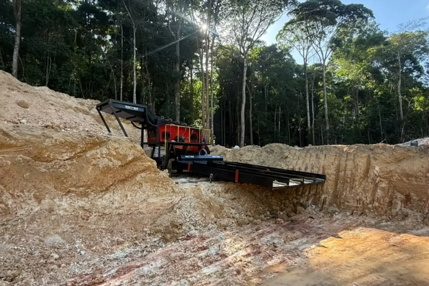 Governo destrava o setor mineral amapaense e atrai R$ 120 milhões em investimentos para o distrito do Lourenço