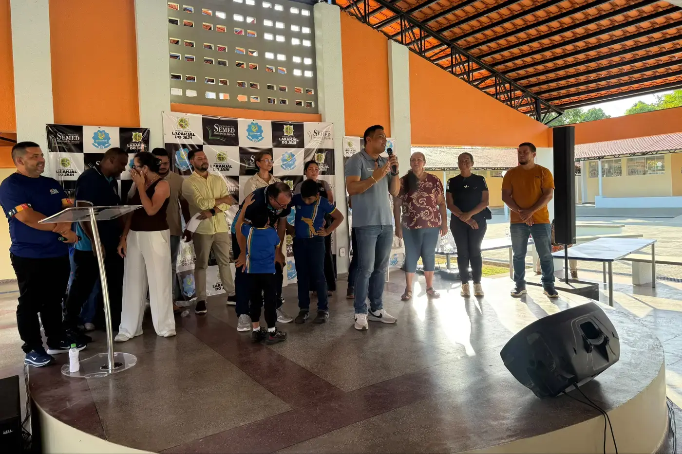 Governo investe R$ 1,9 milhão e viabiliza entrega de escola aguardada há 14 anos em Laranjal do Jari