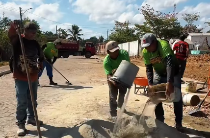 Porto Grande intensifica serviços de limpeza e recuperação no cemitério municipal