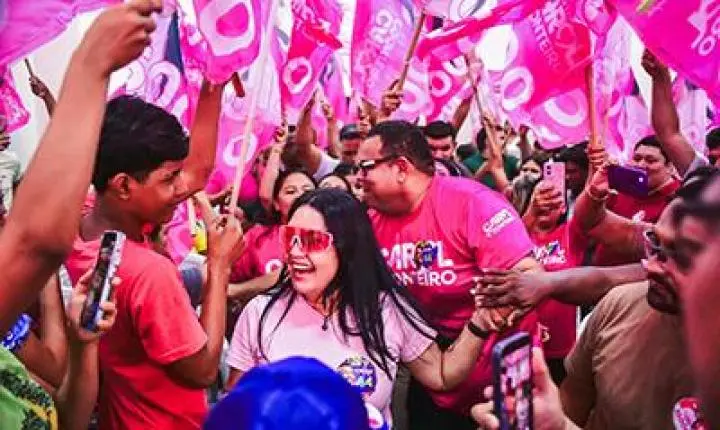 Carol Monteiro realiza adesivaço e reunião com apoiadores em Porto Grande