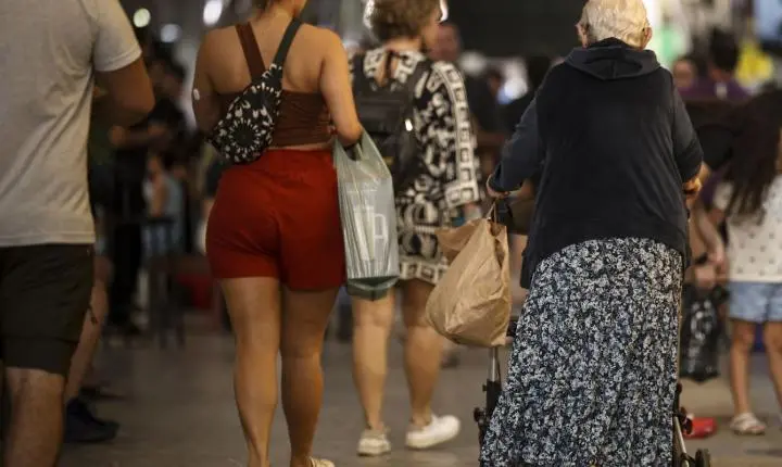 Corte amplo de gastos públicos afetaria área social, dizem economistas