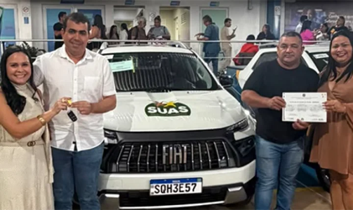 Cutias do Araguari recebe pickup para reforçar atendimento da Assistência Social