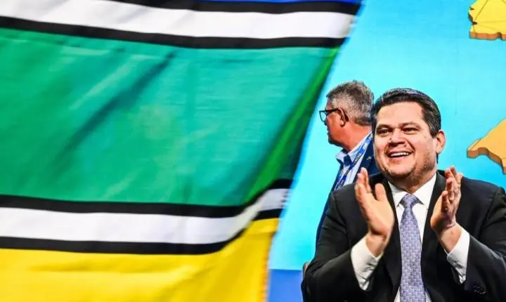 Davi Alcolumbre defende fortalecimento dos municípios durante abertura da Marcha dos Prefeitos