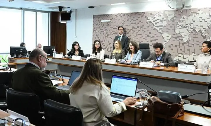 Debatedores defendem ações para conter violência contra jornalistas nas eleições