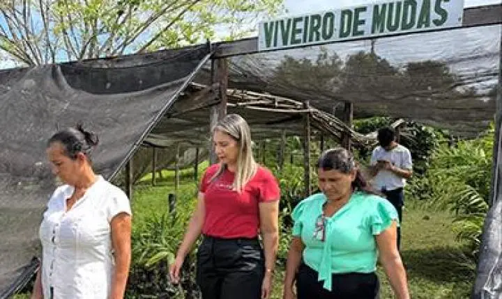 Deputada Dayse Marques realiza visita técnica a escola agrícola no interior do Amapá