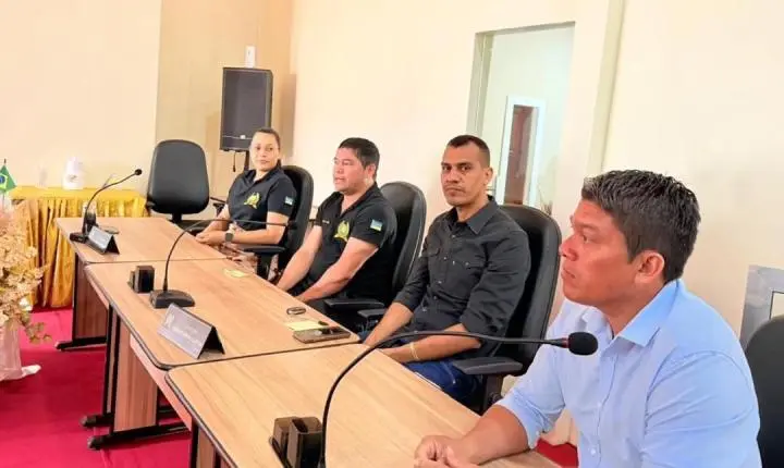 Educação de Itaubal apresenta avanços e desafios em reunião com vereadores