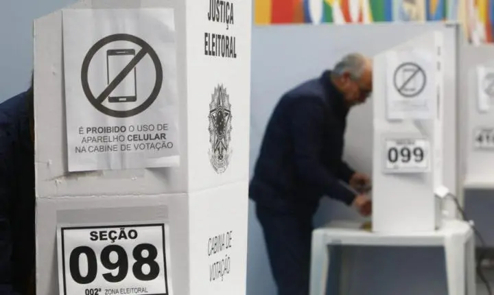 Equipamentos que comprometem o sigilo do voto não podem entrar na cabine