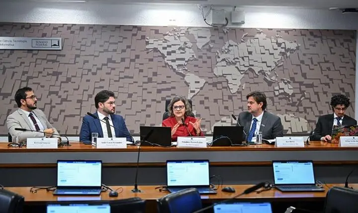 Especialistas alertam para riscos de expansão de data centers de IA no Brasil