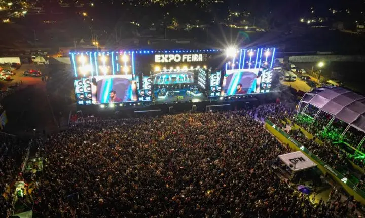 Expofeira 2026 reúne mais de 223 mil pessoas no domingo (9), marcado pelo show de Gusttavo Lima