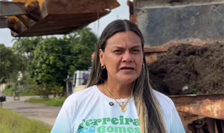 Ferreira Gomes inicia reconstrução após enchente e intensifica limpeza de áreas afetadas
