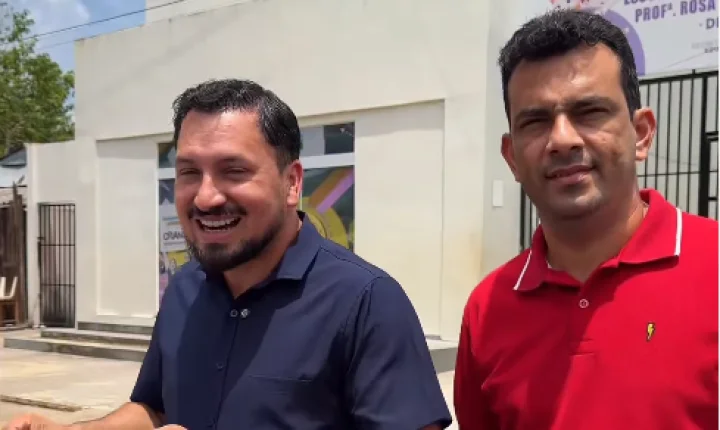 Ferreira Gomes recebe novo ônibus para reforçar transporte de crianças no município