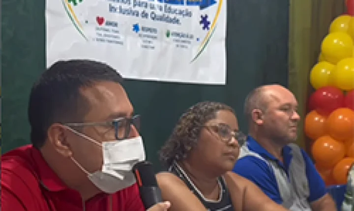  Ferreira Gomes reforça formação de professores para ampliar inclusão nas escolas