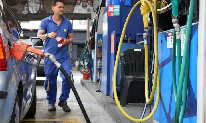 Governo abre crédito de R$ 550 milhões para subsidiar diesel