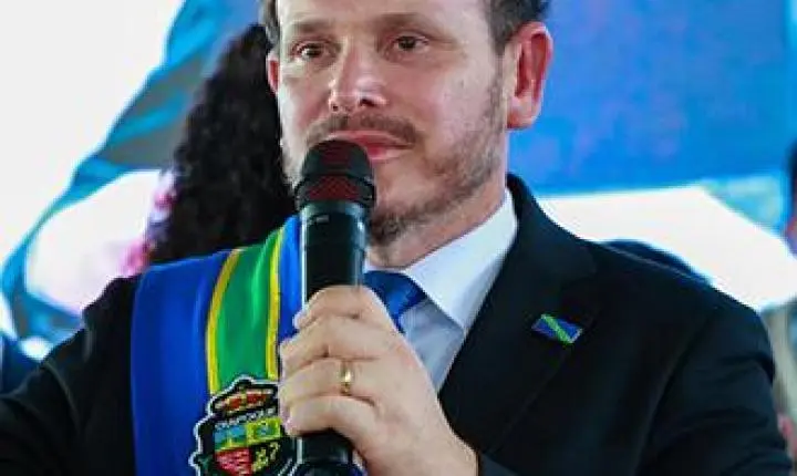 Inácio Maciel e Oscar Gislael são diplomados e empossados em Oiapoque