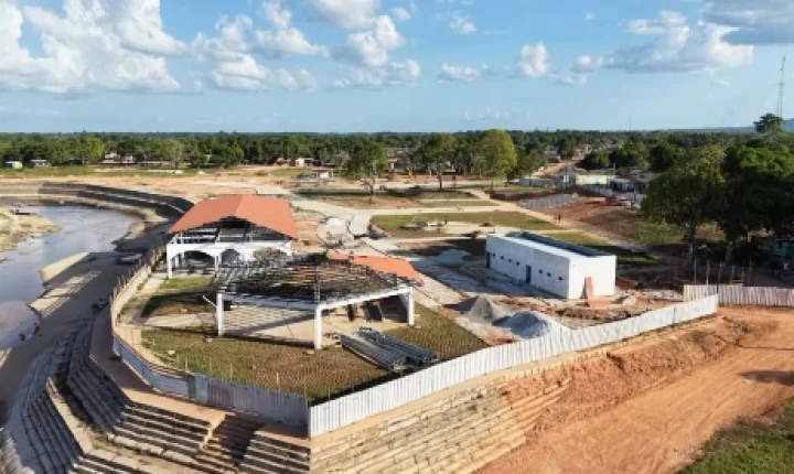 Orla de Tartarugalzinho avança e começa a transformar a paisagem urbana do município