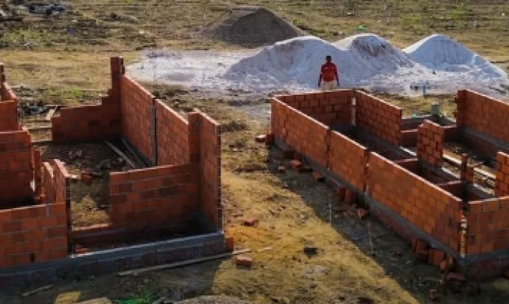 Porto Grande avança na construção de 25 casas populares no bairro São José