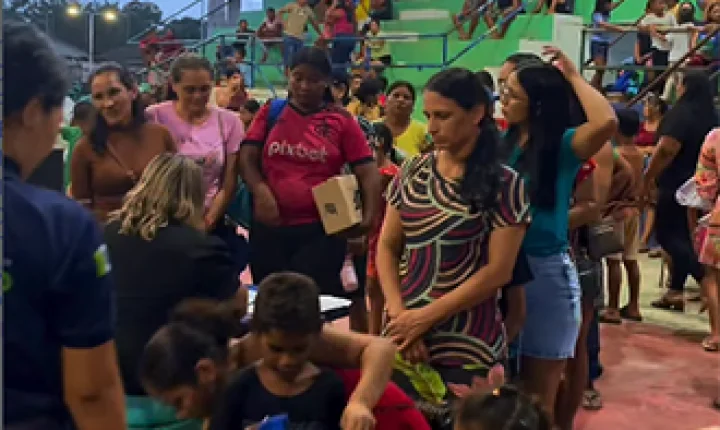 Pracuúba amplia entrega de kits escolares e uniformes para estudantes da rede municipal