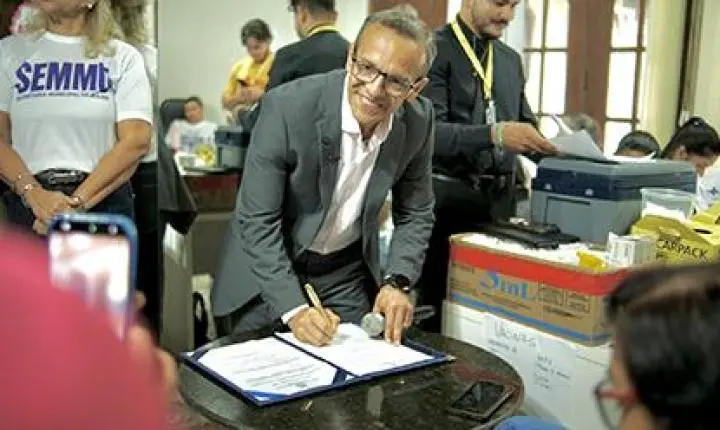 Prefeito de Macapá assina Lei Complementar que integra CRAM à Secretaria Municipal da Mulher