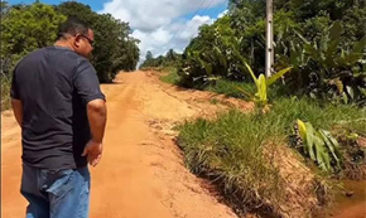 Prefeito Elielson Moraes acompanha manutenção no ramal da Linha C, no Matapi