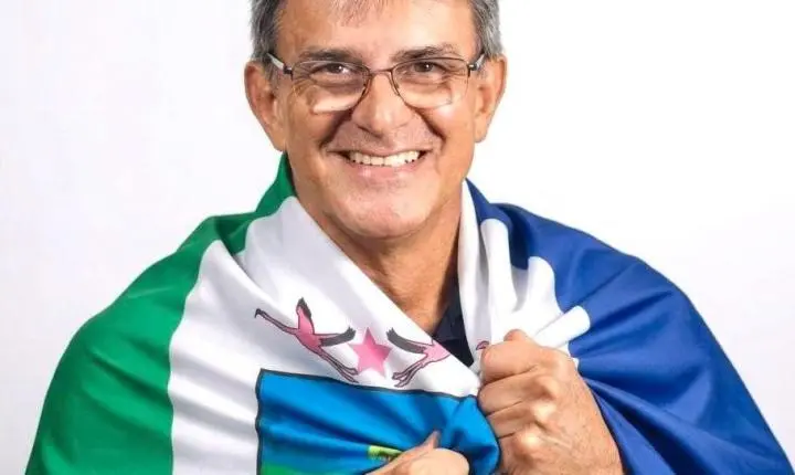 Prefeito Júnior Leite anuncia reajuste salarial e avanço em direitos da categoria docente