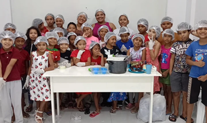 Prefeitura de Cutias abre programação de Páscoa com oficina de ovos para crianças do Serviço de Convivência