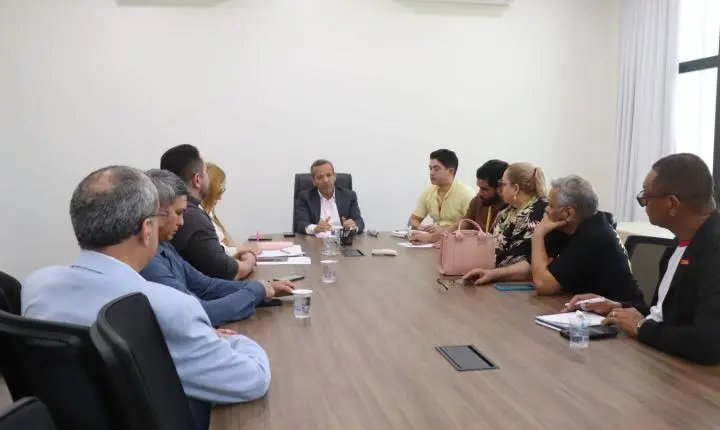 Prefeitura de Macapá discute paridade de aposentados e pensionistas