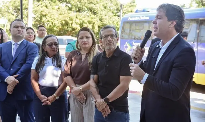 Prefeitura de Macapá participa do recebimento de dois ônibus adaptados para transportar pacientes nos municípios do Amapá