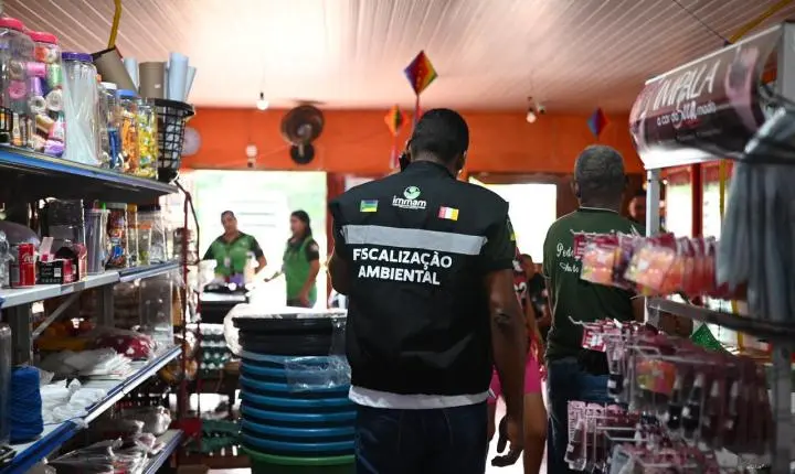 Prefeitura de Mazagão orienta comerciantes sobre descarte correto antes da Festa de São Tiago