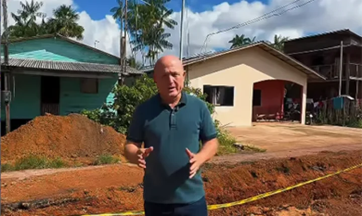 Prefeitura de Santana executa drenagem na Avenida José de Anchieta para reduzir alagamentos