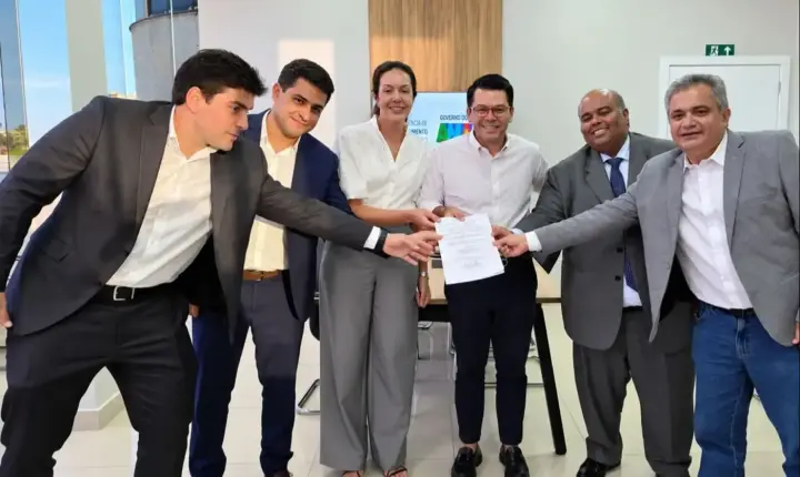 Governo tem acordo formalizado com Transpetro e possui articulações avançadas por base logística da Petrobras no estado